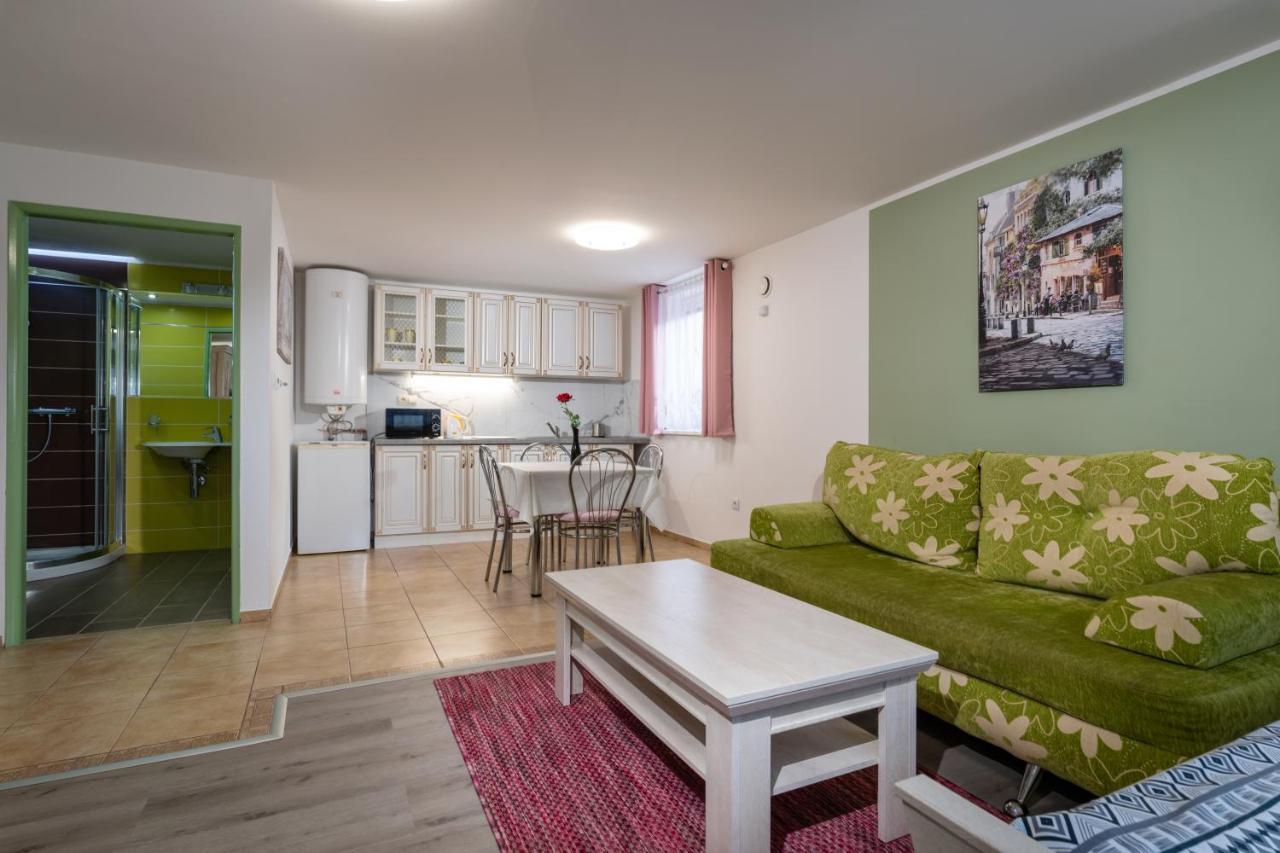 Liptovský Mikuláš Apartmany Restart - Arestart Sk מראה חיצוני תמונה